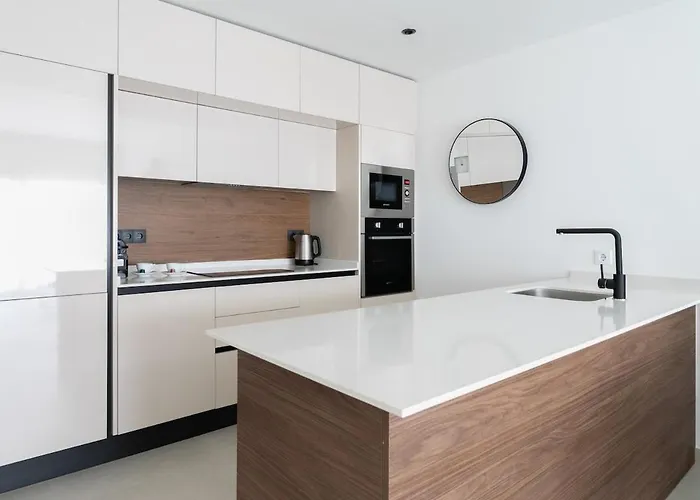 Private Jacuzzi, 3 Pools, Grill, Parking, Ac