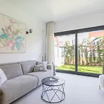 Апартаменты Private Jacuzzi, 3 Pools, Grill, Parking, Ac Торевьиа